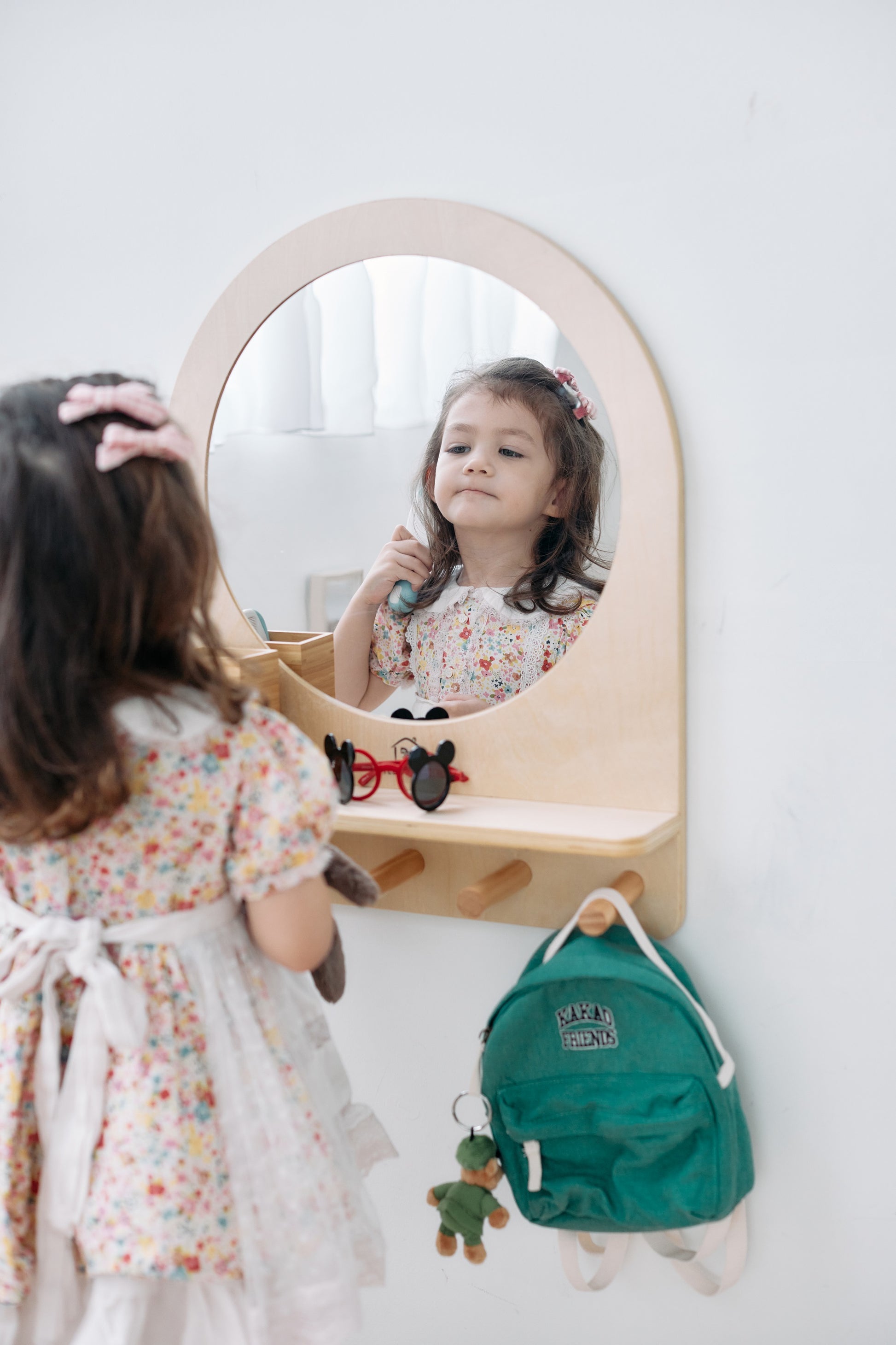 5 Reasons Why Your Child Should Have a Montessori Mirror